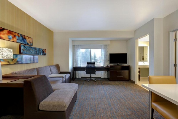 Residence Inn by Marriott Pullman image 11